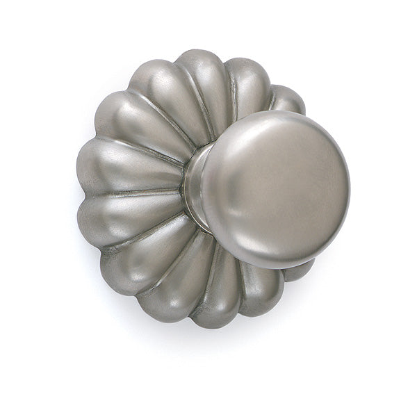 P.E. Guerin Nº 73280 — Simple Cabinet Knob on Melon Rose